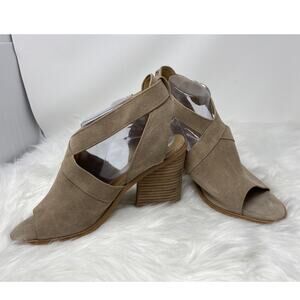 Marc Fisher Vega Natural Suede Business Casual Heeled Sandals 11M